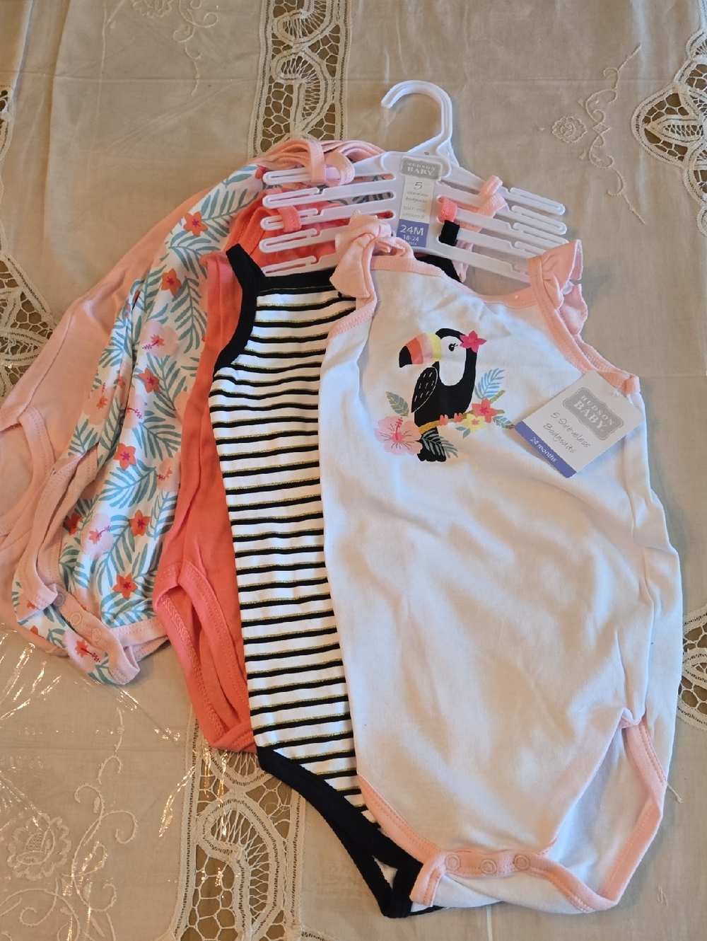 5 PACK - HUDSON BABY SLEEVELESS BODYSUITS - 24 Months
